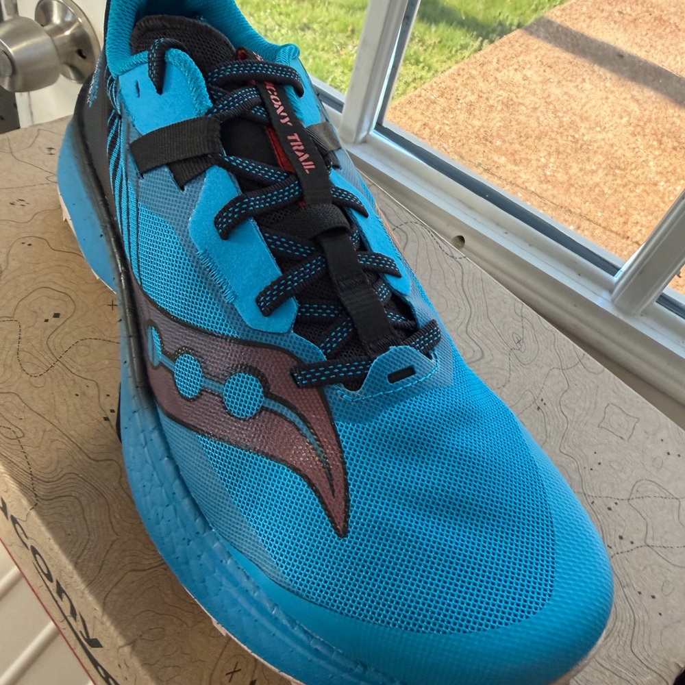 Saucony Endorphin Edge Trail Running Shoes Mens 9 Carbon Plate Ocean Blue